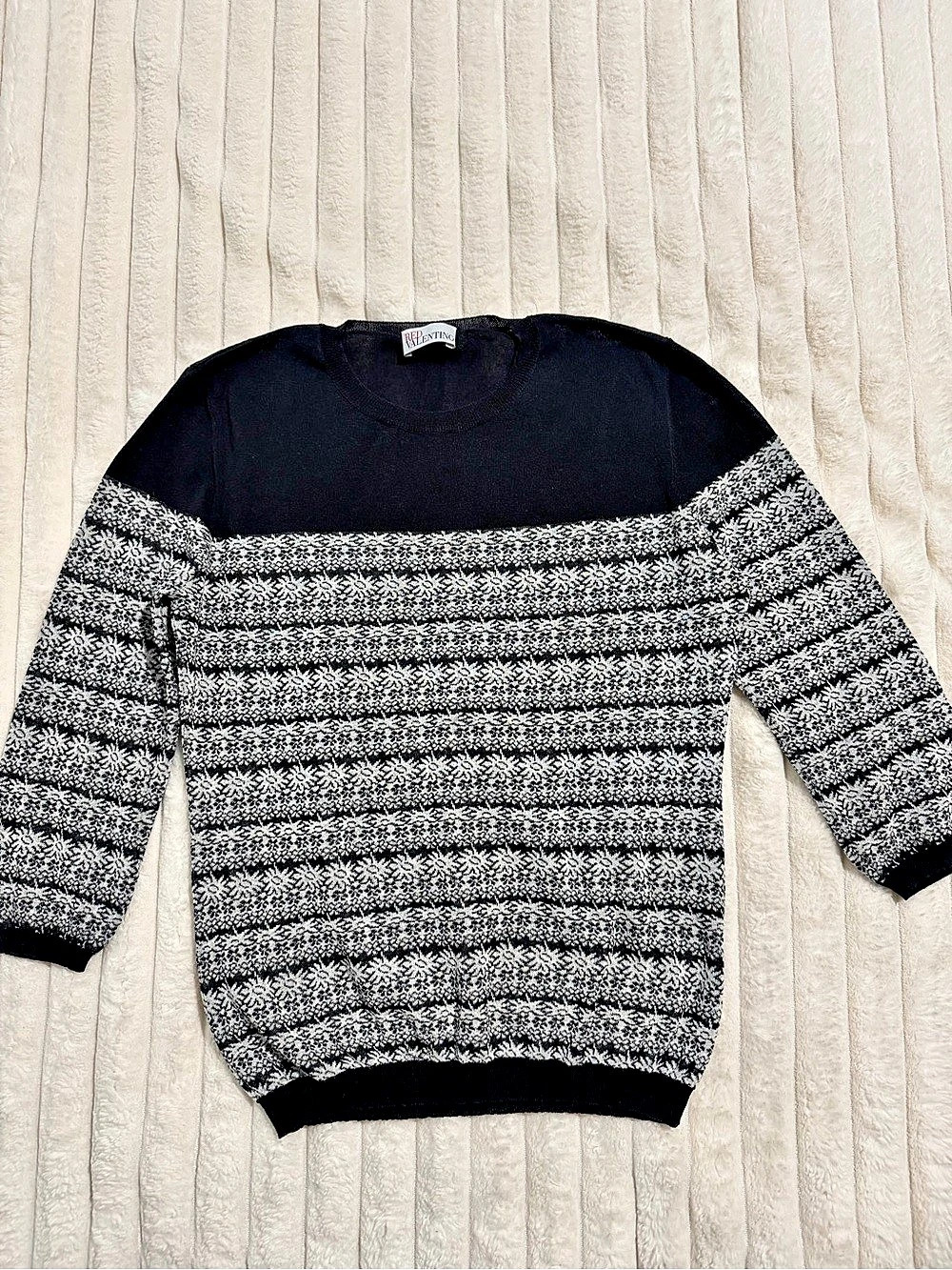 Red Valentino Crew & Scoop Necks Black White
